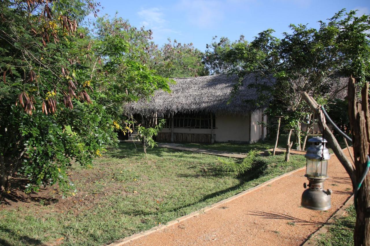 Nirvaan Safari Lodge Wilpattu Buitenkant foto