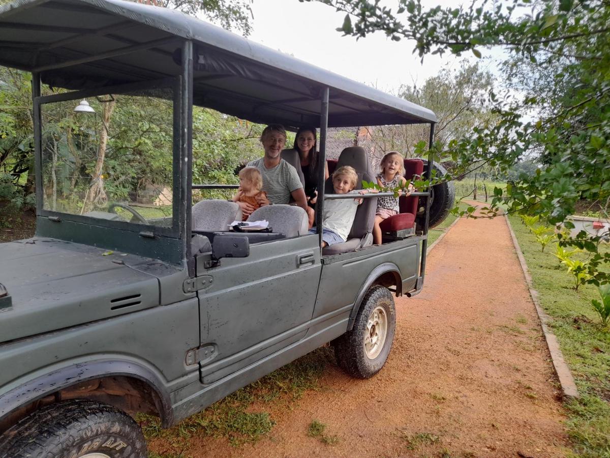 Nirvaan Safari Lodge Wilpattu Buitenkant foto